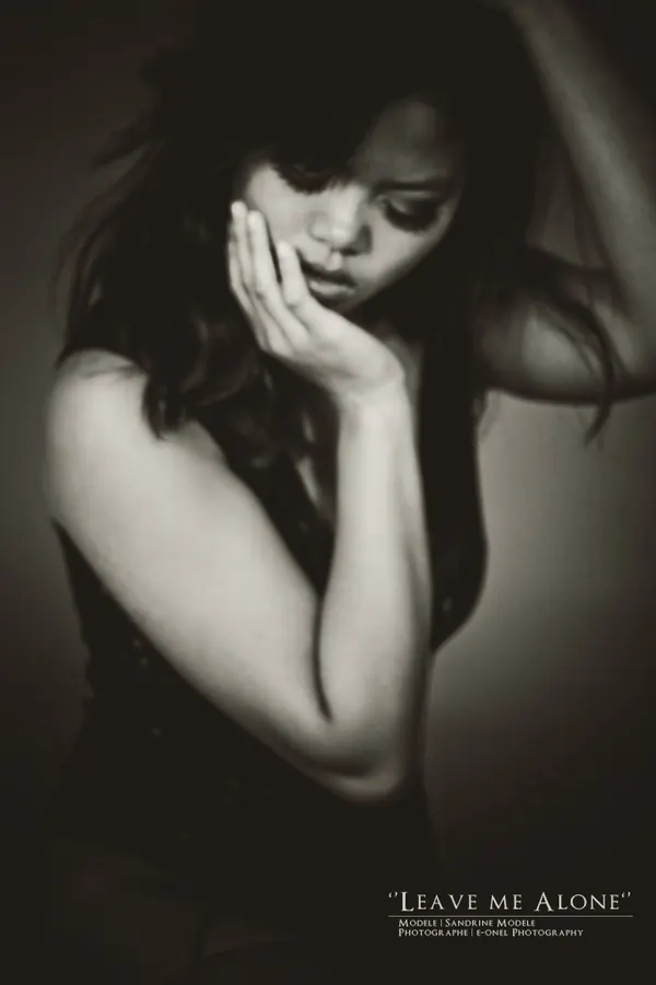 Leave Me Alone — photographie 4